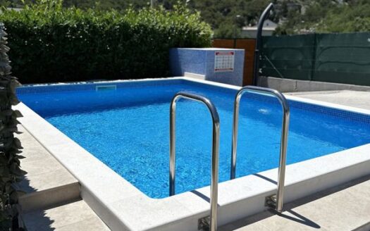 FOR SALE – furnished house in Omiš